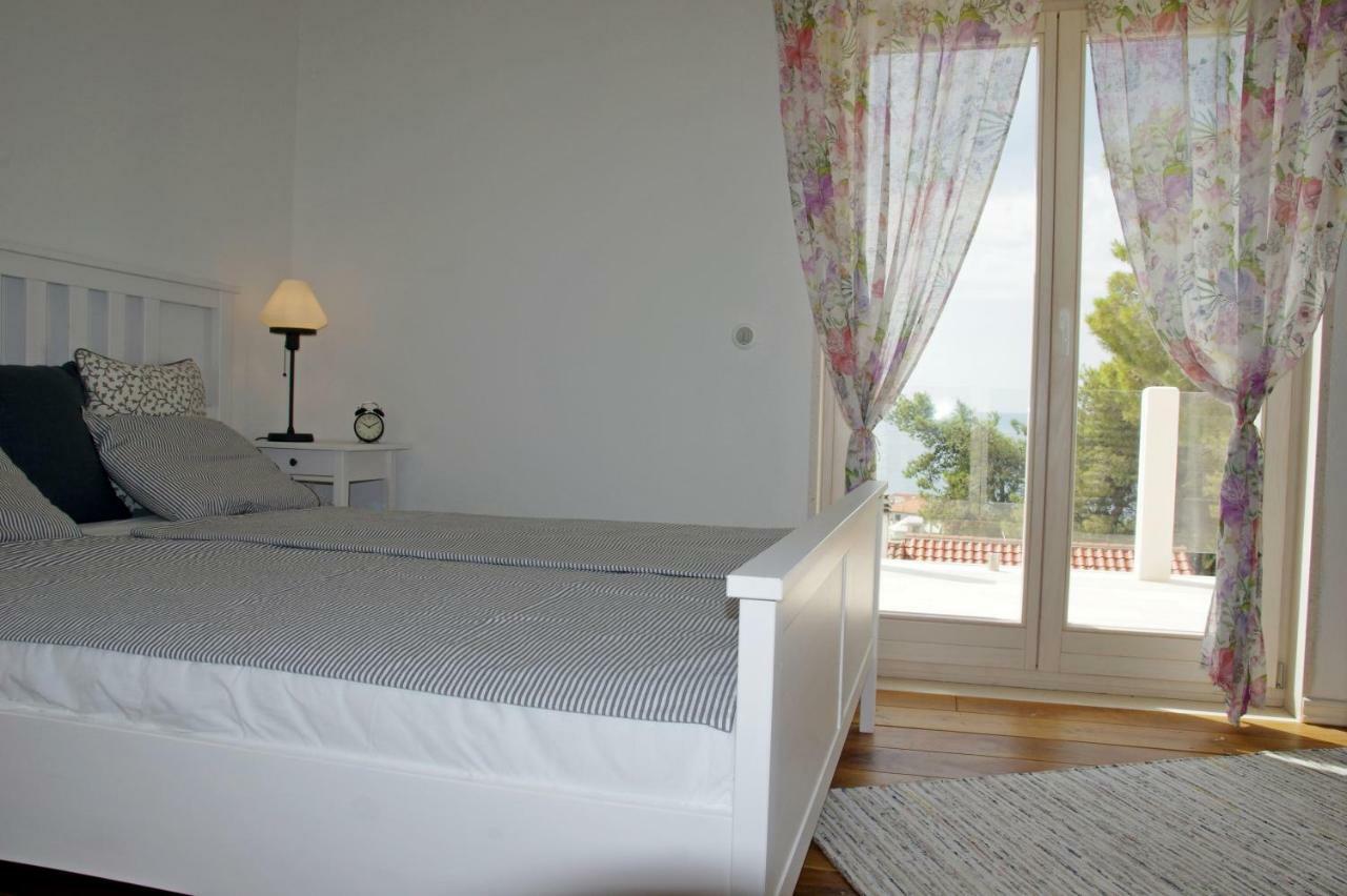Holiday Home Nevista Sumartin Eksteriør billede